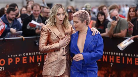 Emily Blunt et Florence Pugh, stars d'"Oppenheimer", à l'avant-première ...