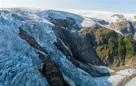 7 Best Glaciers in Norway You Must Absolutely See and Hike