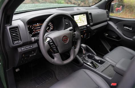 2022 Nissan Frontier Interior