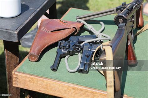 British Second World War Arms And Armour Pistols And Sidearms Stock ...