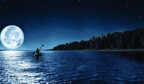 Moonlight Paddle Series - Silent Wake Kayaking