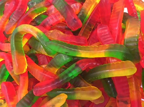 Homemade Gummy Worms Candy Recipe