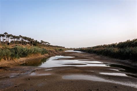 Iraq’s mighty Tigris river is drying up (PHOTOS)