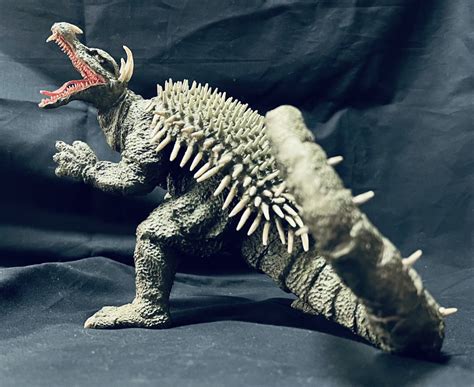 DATABASE ANGUIRUS 1955