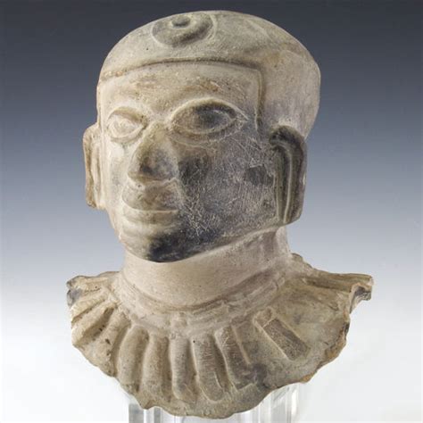 Buste masculin précolombien en terre cuite - Tumaco - Culture La Tolita, Ecuador - 154,2 mm ...