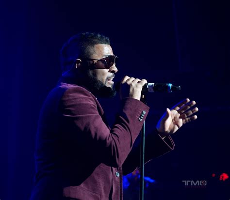 Musiq SoulChild closed out 2013 and took us into 2014 at the #HowardTheatre Washington DC ...