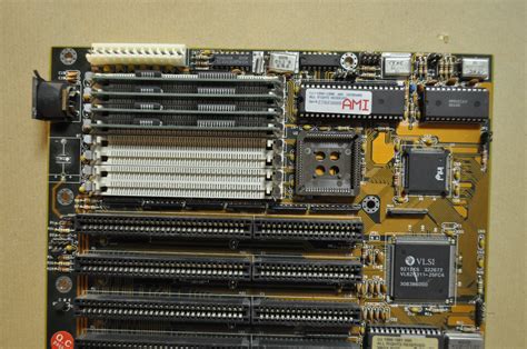 VLSI 386 Motherboard 8 x 72 pin simm's, 7 x ISA slots i386 SX NC ...