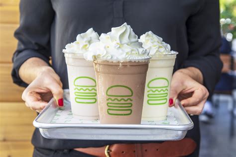 Shake Shack Opens First Indiana Location - Indy's Child Magazine