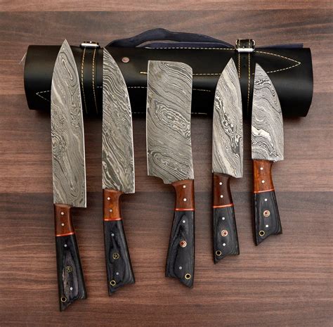 Damascus Kitchen Knife Set With Steak Knives | Damascus Knives