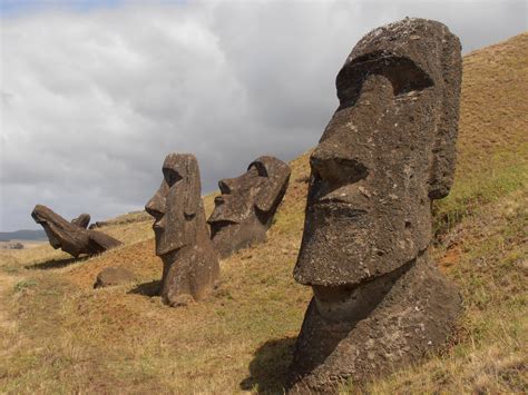 Moai Wallpapers - Wallpaper Cave