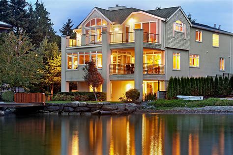 ENCHANTING WATERFRONT HOME | Kirkland, WA | Luxury Portfolio International Member - John L ...