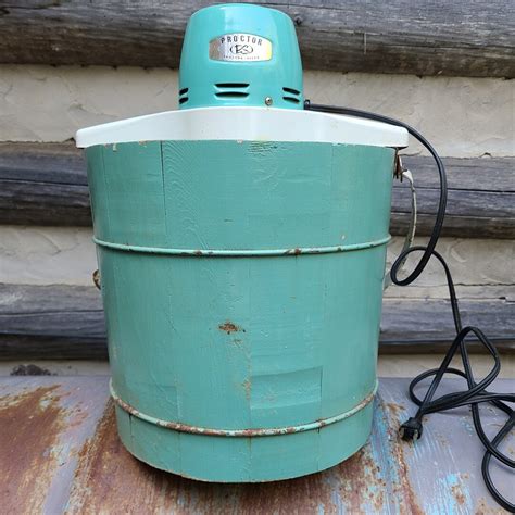 Vintage Ice Cream Maker/proctor Silex/wooden/wooden/teal/blue/electric/old Fashioned/1960s ...