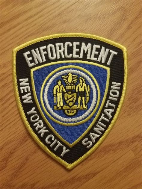 Pin by Tammy Truesdale on my new york police patch collection | Police patches, Police badge, Police