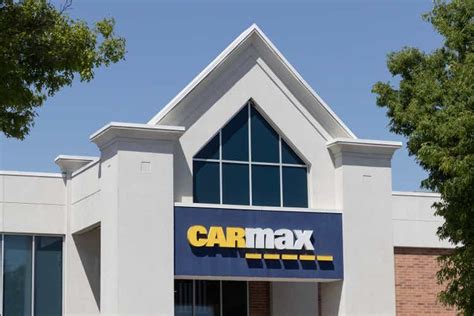 CarMax Is Substantially Overvalued And Its Fundamentals Are Deteriorating (KMX) | Seeking Alpha