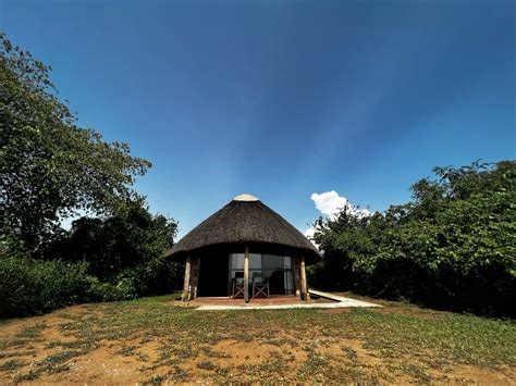 General 2 — Lake Albert Safari Lodge