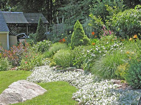 How to Garden on a Slope: 12 Ideas for Hillsides