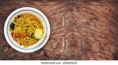 133 Mee Kari Ayam Images, Stock Photos & Vectors | Shutterstock