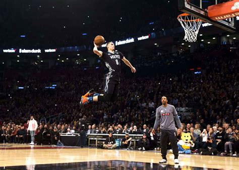 Des dunks hors du commun au All Star Game de la NBA | Nba, Saut en hauteur, All star