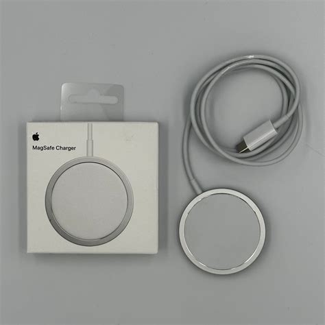 MagSafe Wireless Charger – TechSpace