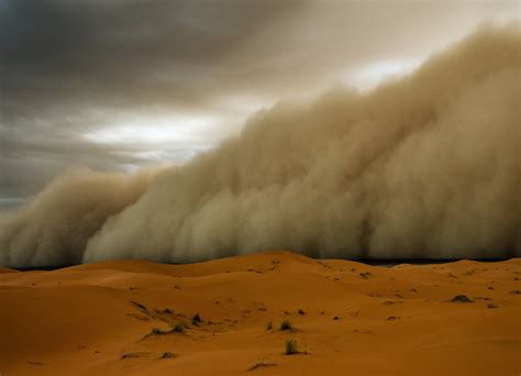 Severe sandstorm hits Middle East | Skymet Weather Services