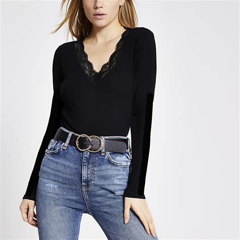 Black lace V neck long sleeve fitted top | River Island