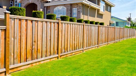 Installing Privacy Fence Pickets Correctly - Cedar Supply