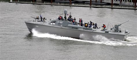 File:Motor Torpedo Boat PT-658.jpg - Wikimedia Commons