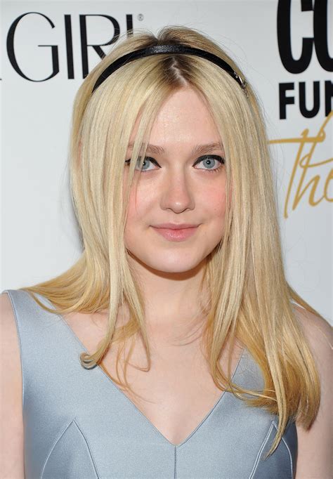 Image - TodoTwilightSaga - Dakota Fanning HQ 08.jpg - Twilight Saga Wiki