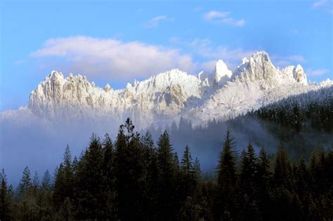 Castle Crags Winter Mists...thanks Pat! Right by my house...T. California Dreamin', Northern ...