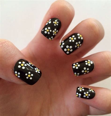 Daisy fake nails floral nail art black acrylic by nailsbykate | Floral nails, Floral nail art ...