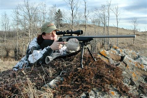 The pros and cons of hunting with single-shot rifles • Outdoor Canada