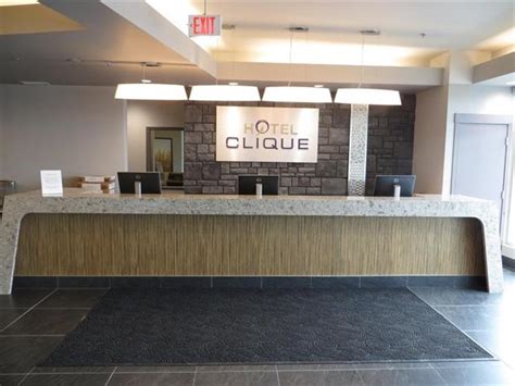 Hotel Clique Calgary Airport - Compare Deals