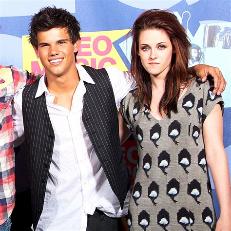 ‘Twilight’ Costars Kristen Stewart and Taylor Lautner Reunite | Us Weekly