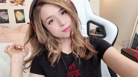 Twitch Thots - 32 Hottest Female Twitch Streamers - GPCD