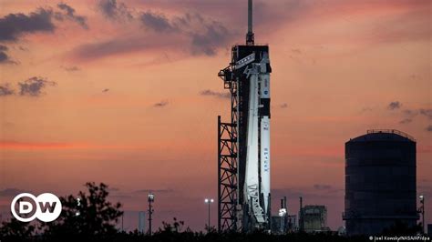 NASA, SpaceX postpone launch to International Space Station – DW – 02 ...