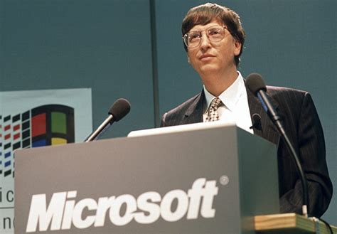 Gates Steps Down from Microsoft Board but Stays as Advisor -- Redmondmag.com