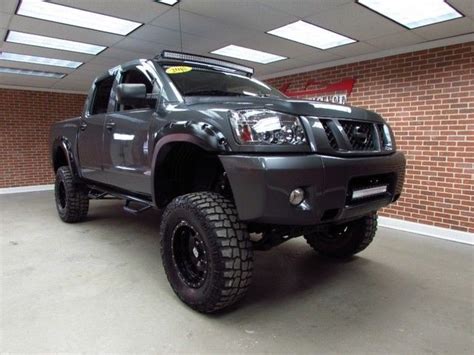 2012 NISSAN TITAN PRO-4X LIFTED 35'S SUPER CLEAN