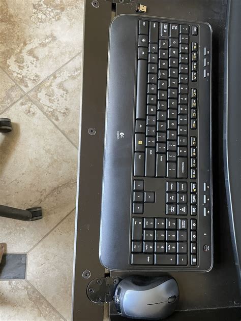 Logitech K520 keyboard with mouse and Bluetooth adapter for Sale in Las ...