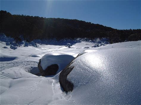 Snowy rocks, Baw Baw National Park | Snow in Mt Baw Baw Nati… | Flickr