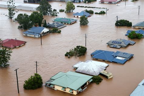 Sydney faces more rain as death toll from Australian floods rises ...