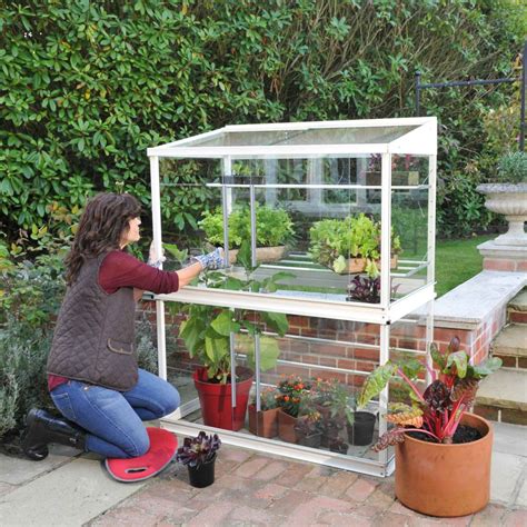 Growhouse Mini Greenhouse - Harrod Horticultural