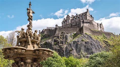 Edinburgh: Harry Potter Tour with Entry to Edinburgh Castle | GetYourGuide