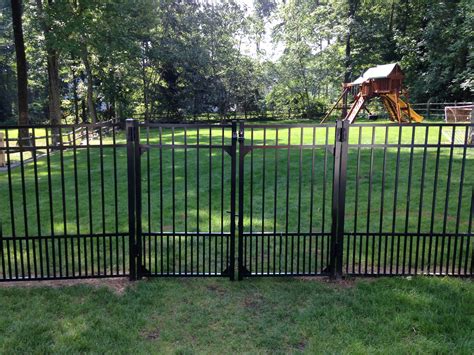 #ALUMINUM FENCE FOR YOUR SMALL DOG OR PUPPY. CALL BERGEN FENCE TODAY ...