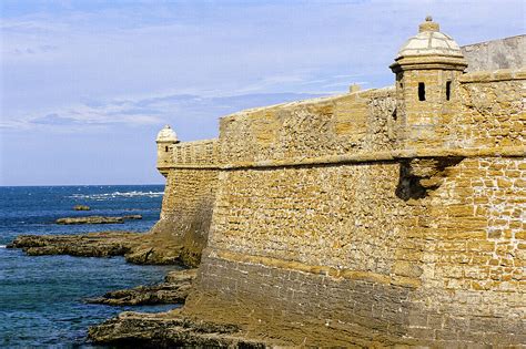 Watchtower at San Sebastián fort. Cádiz. … – Acheter l’image – 70107178 lookphotos