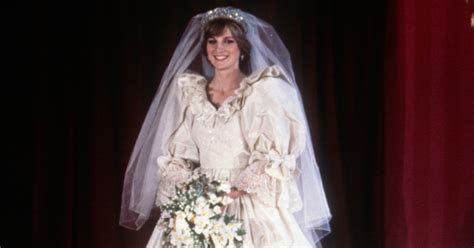 See Princess Diana's Wedding Dress At Kensington Palace