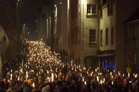 Edinburgh's Torchlight Procession 2019: Route details and how to take ...