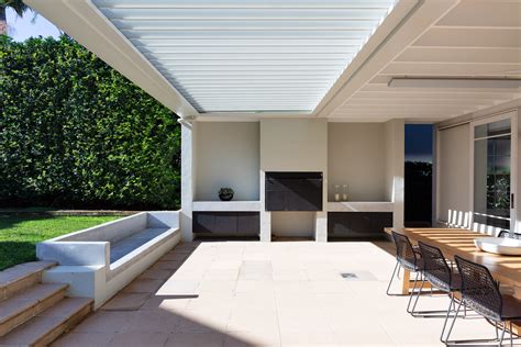 What Are the Different Materials for Patio Roofs? - Vergola