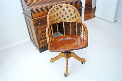 Oak Crest Roll Top Desk with Chair | EBTH