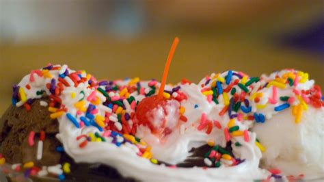 The World's Longest Ice Cream Sundae May Cause the World's Worst Brain ...