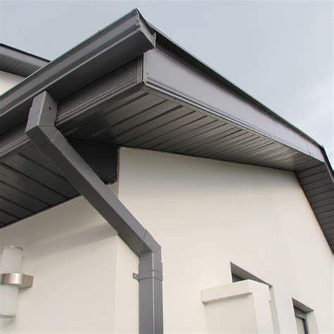 Seamless Aluminium Gutters available in 5" and 6" OGEE Profile ¦ UK